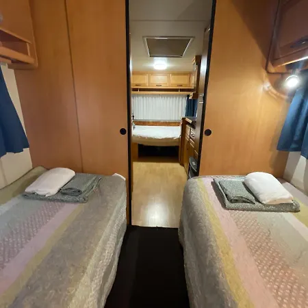 Campsite каравана Lotus- къмпинг гардения Lozenets